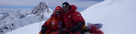 Alix von Melle und Luis Stitzinger auf dem Gipfel des Broad Peak, 8051m, den sie im Sommer 2011 erfolgreich erstiegen haben