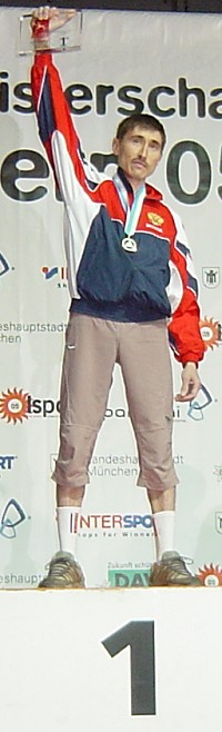 Salavat Rakhmetov bei den Boulderweltmeisterschaften 2005 in München