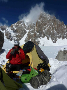 Ines Papert am Mount Kyzyl Asker