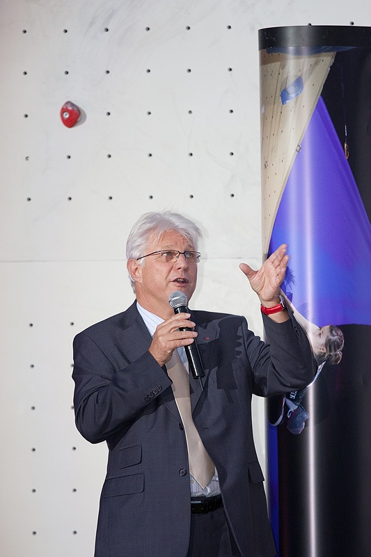 em_2010_tag1_09