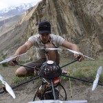 Friedlicher Einsatz von Flugdrohnen bei David Lamas Expedition zum Trango Tower
