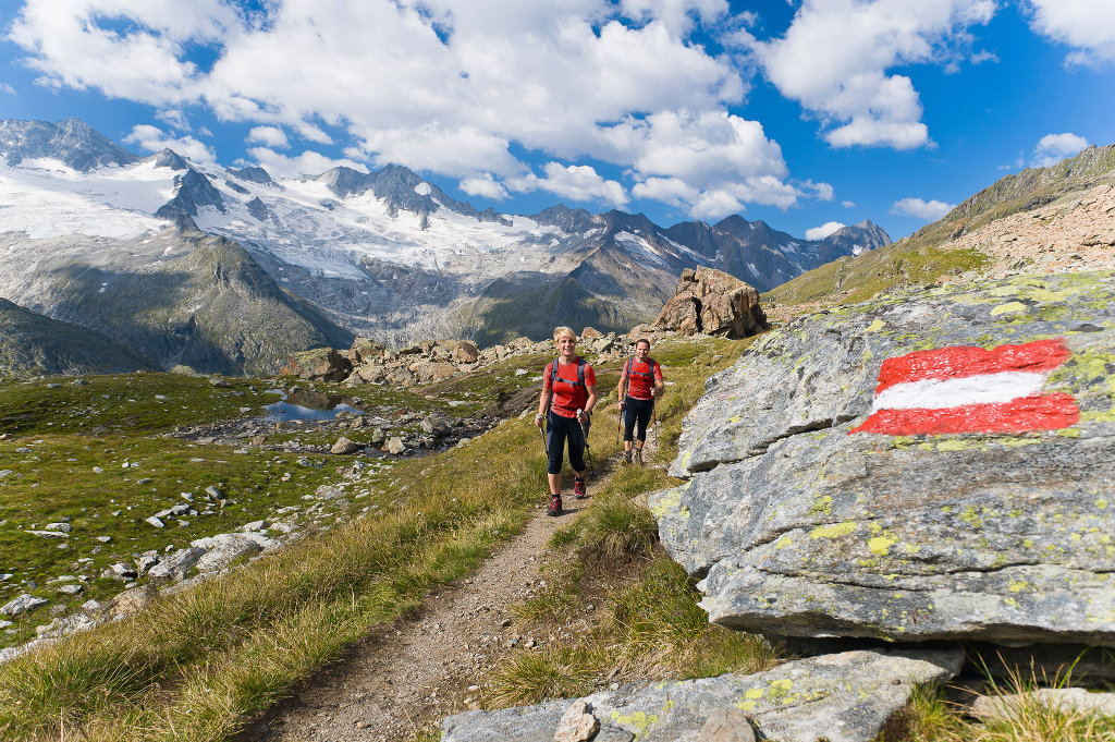 Gut gerüstet in die Wandersaison: Der OeAV gibt Tipps für eine erlebnisreiche Zeit am Berg