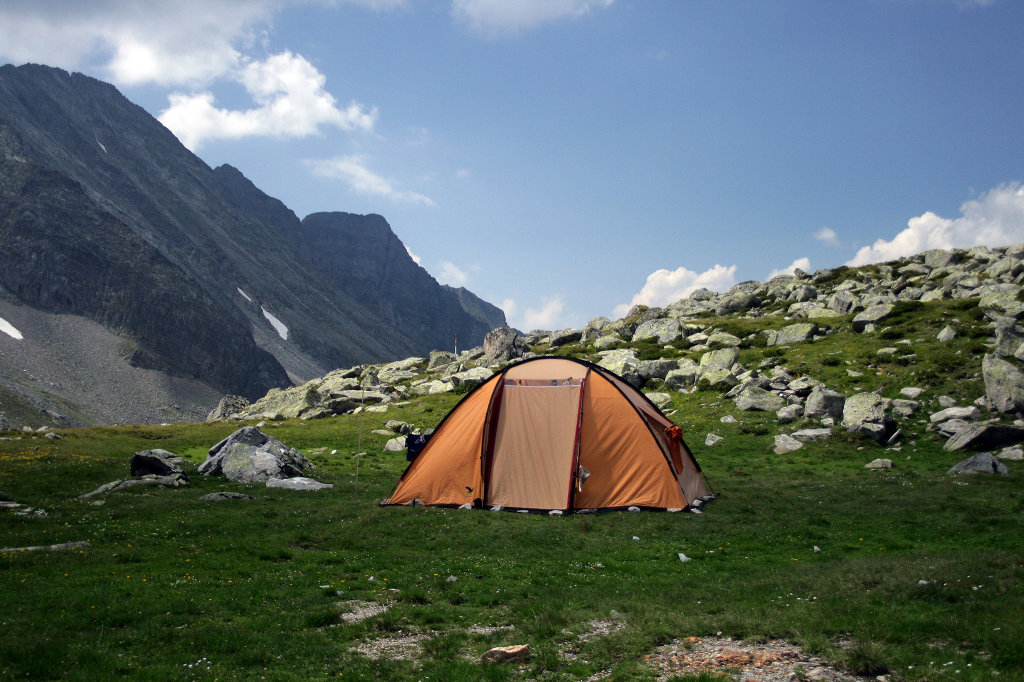 Zelten in Österreich: Regelungen für das Campieren in den Bergen