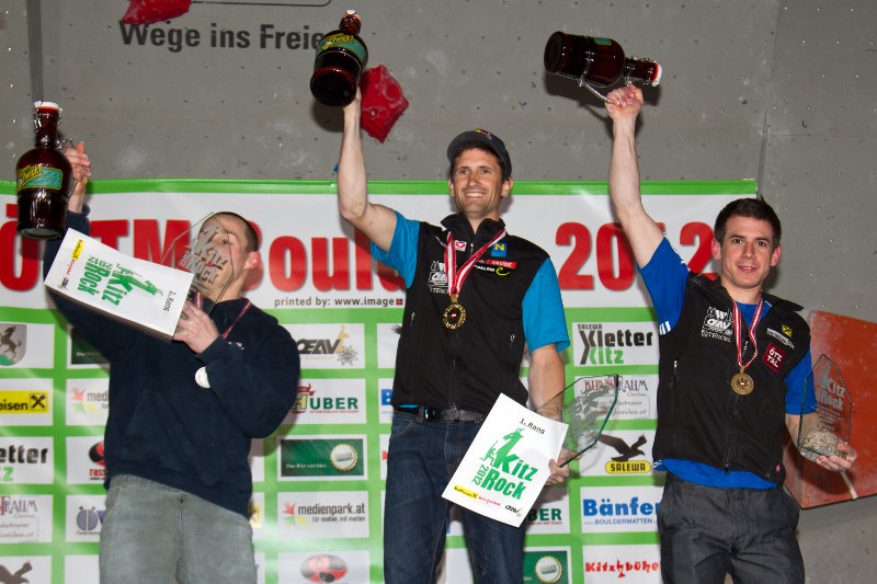 Kilian Fischhuber und Katharina Saurwein sind die Österreichischen Staatsmeister 2012 im Bouldern Kilian Fischhuber und Katharina Saurwein sind die Österreichischen Staatsmeister 2012 im Bouldern