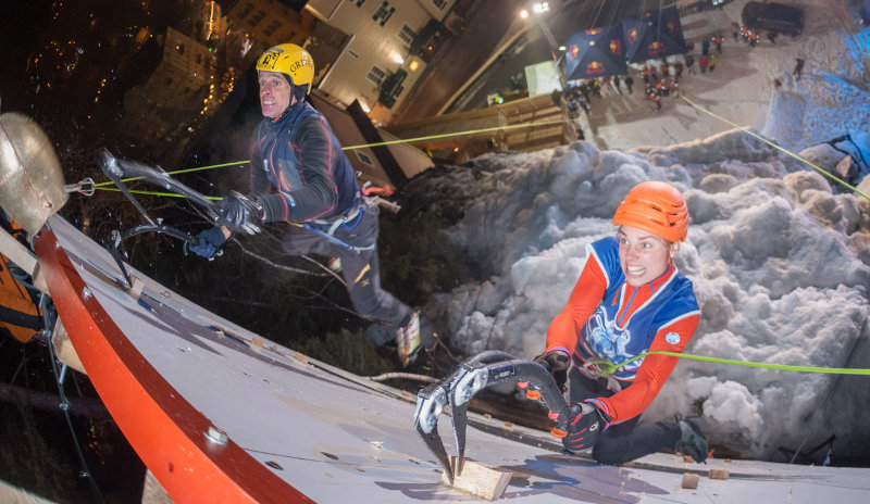 Urban Ice 2014: Dritter Eiskletter-Wettkampf in Bad Gastein Urban Ice 2014: Dritter Eiskletter-Wettkampf in Bad Gastein