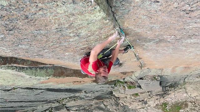 [VIDEO] Tommy Caldwell on "The Dunn-Westbay" (5.14)
