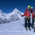 Freude bei Andreas Hammerstingl und Josef Pfnür auf einem Gipfel in Kirgisistan. (c) DAV/David Göttler