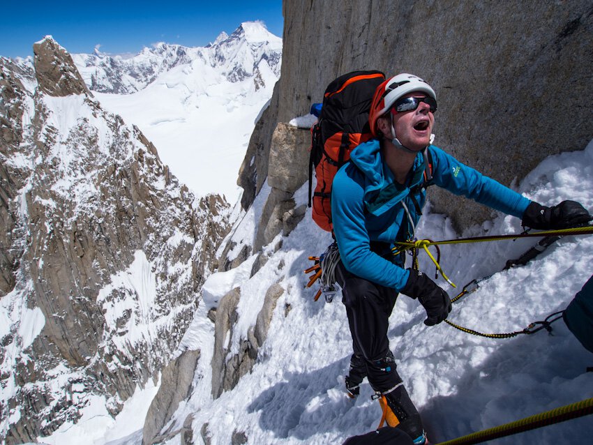 Andy Houseman und Jon Griffith gelingt erste Besteigung des Link Sar Westgipfels (c) The North Face