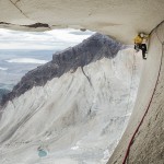 Riders On The Storm: Ines Papert und Mayan Smith-Gobat in Patagonien (c) Thomas Senf