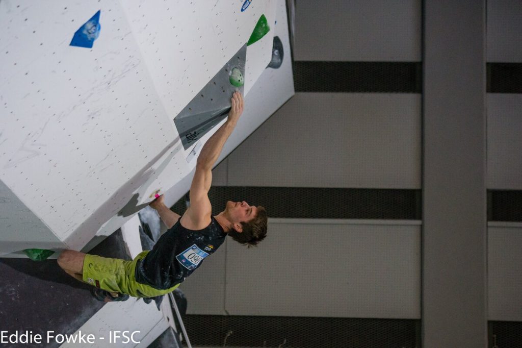Jan Hojer beim Boulderweltcup 2016 in Kazo (c) IFSC/Eddie Fowke