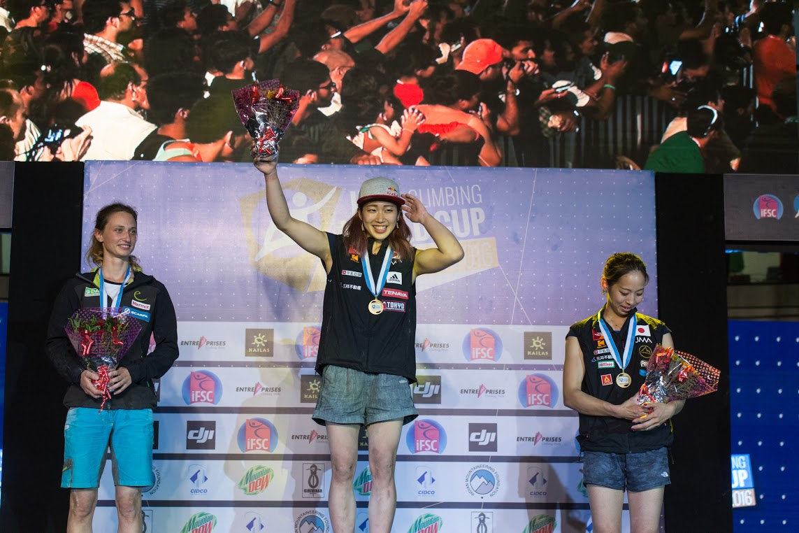 Boulderweltcup 2016 in Navi Mumbai: Monika Retschy sensationell Zweite (c) IFSC/Eddie Fowke