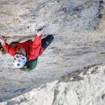Hansjörg Auer in der ‚Vinatzer-Messner‘ an der Marmolada Südwand (c) The North Face