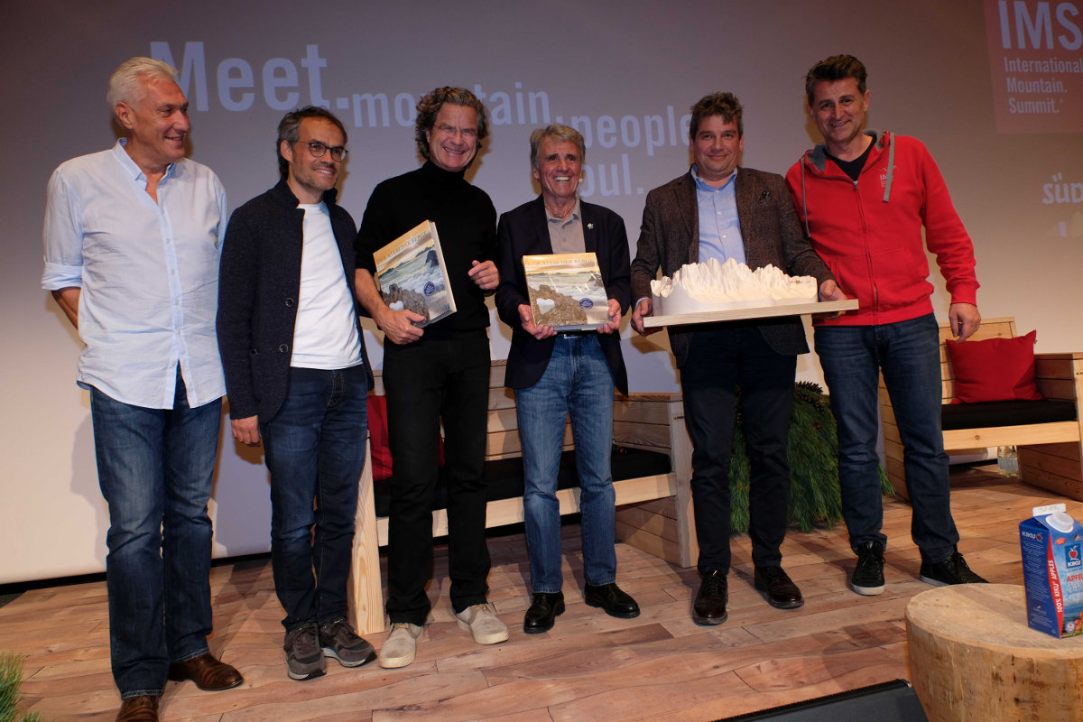 Hans-Peter Stauber (ServusTV), Markus Gaiser (IMS), Florian Langenscheidt, Peter Habeler, Egon Bernardi (3DWood) und Alex Ploner (IMS) (c) IMS