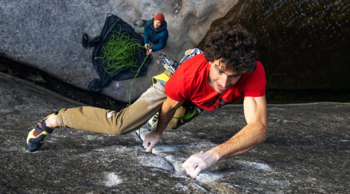 Jacopo Larcher wiederholt Trad-Route „Meltdown“ (5.14c) Jacopo Larcher in 'Meltdown' (5.14c) (c) Andrea Cossu/Onsen Productions