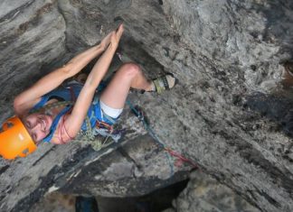 Kalender „Klettern im Elbsandstein 2025“ Elbsandstein 2025 (c) Mike Jäger